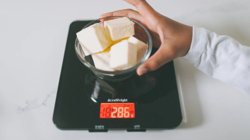 Digital Kitchen Scale for More Accurate Cooking