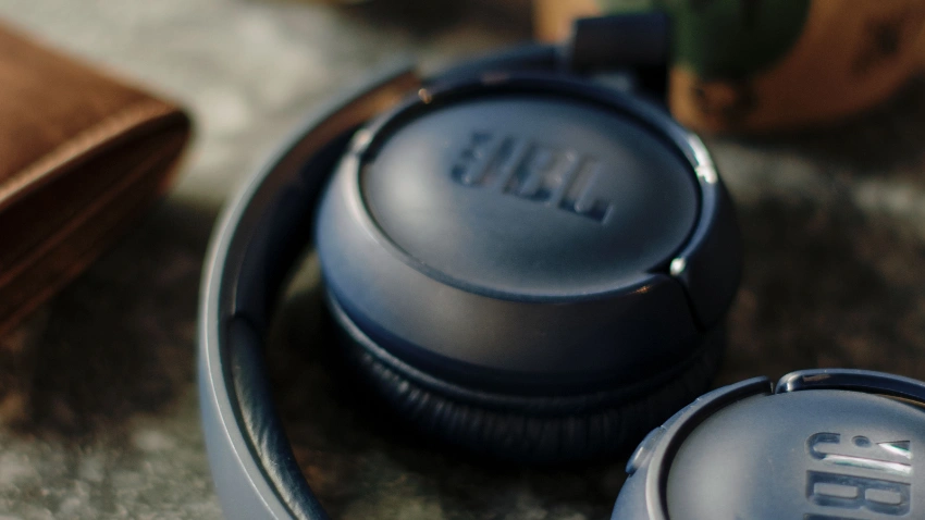 JBL Live Series