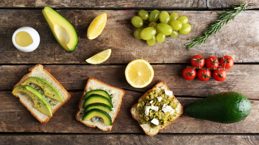 Make Breakfast Toasts With Different Toppings
