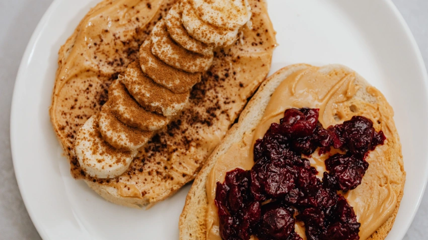 Whole-Grain Toast With Nut Butter